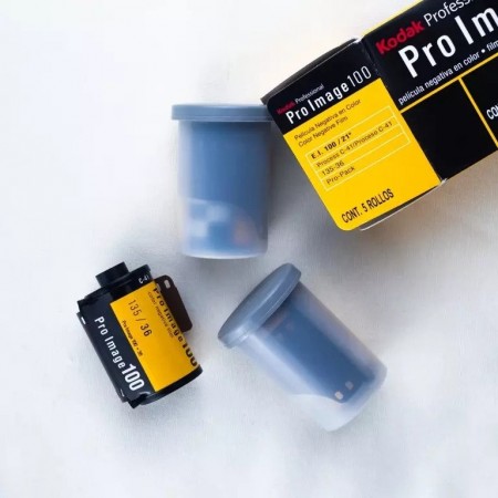ฟิล์มสี Kodak ProImage 100 (36 รูป)