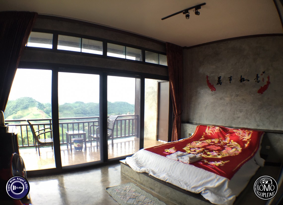 เลนส์ใหญ่แต่กว้างสะใจมาก  ประเภทเลนส์ Super Wide Angle 0.45x  อุปกรณ์ที่ใช้ถ่ายรูป Apple >> iPhone 6s  รีวิวโดย JuNeJuNe