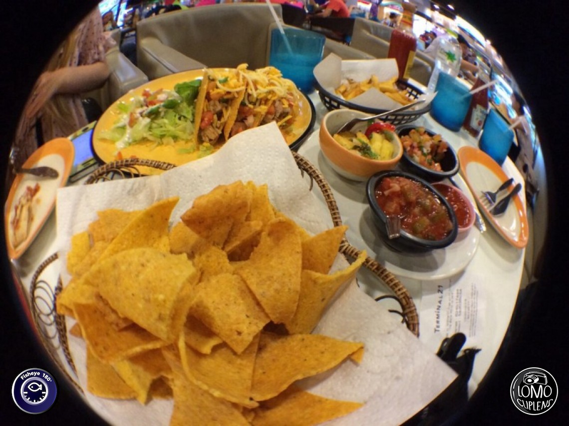 Maxican Food อีกล๊าว  ประเภทเลนส์ Fisheye 180°