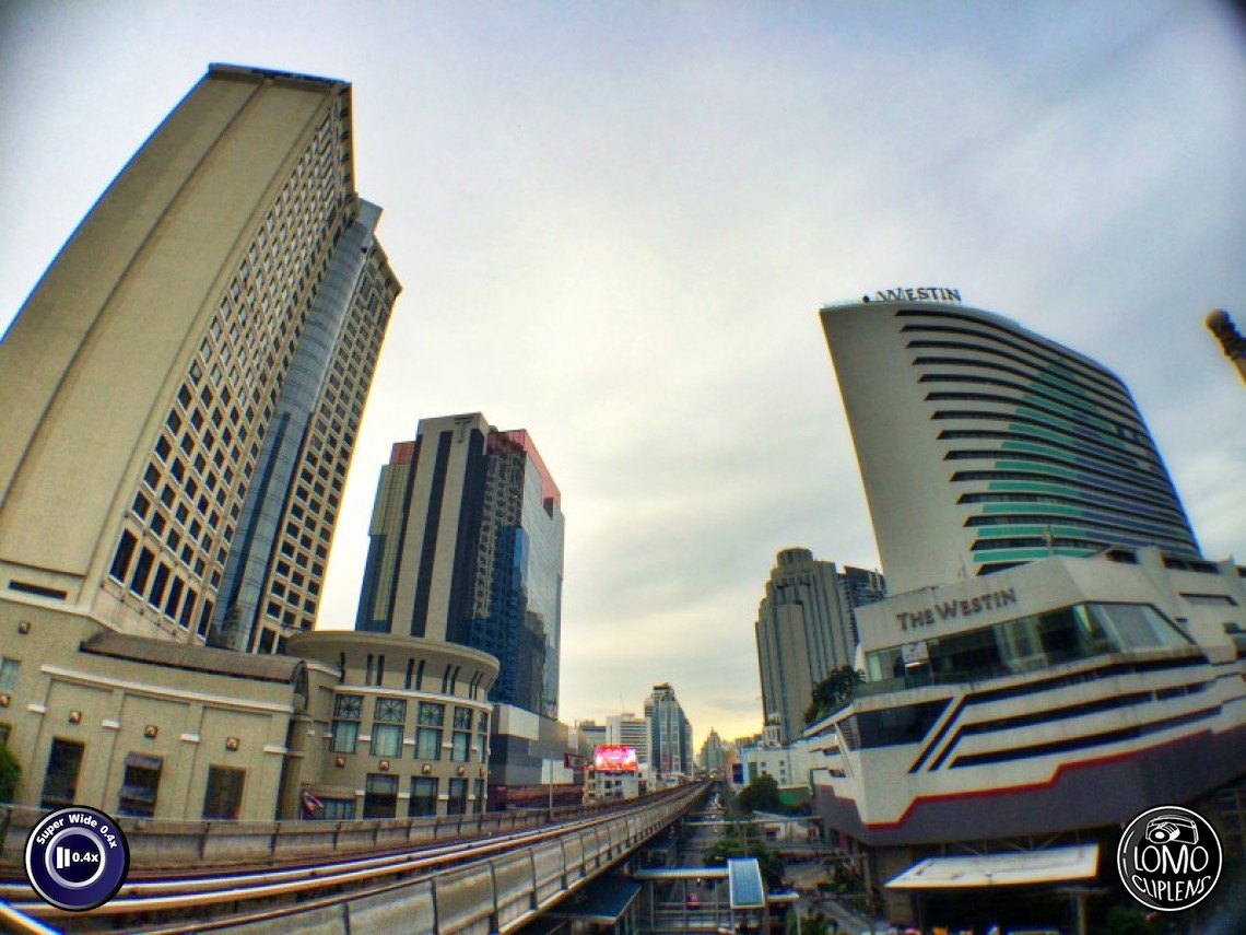 Bangkok Town  ประเภทเลนส์ Super Wide 0.4x