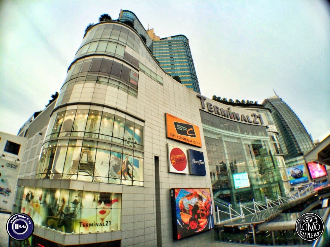 Terminal 21 Shopping Mall  ประเภทเลนส์ Super Wide 0.4x