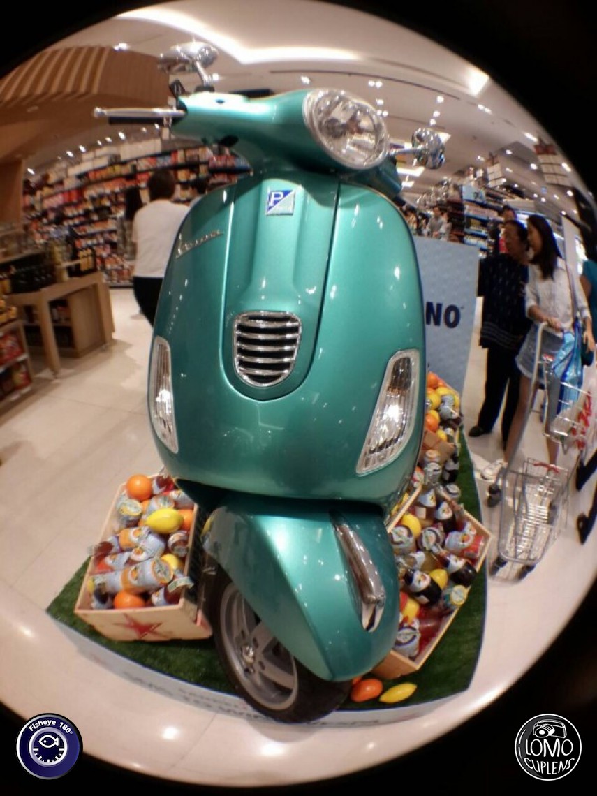 ขอบคุณรีวิวจากคุณ monster_ta  ประเภทเลนส์ Fisheye 180°