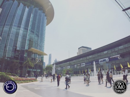 Siam Paragon  ประเภทเลนส์ Wide Angle 0.4x - 0.6x  อุปกรณ์ที่ใช้ถ่ายรูป Apple >> iPhone 6  รีวิวโดย SetUp