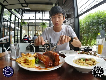 รูปรีวิวสวยๆ จากคุณ June   ประเภทเลนส์ Wide Angle 0.4x - 0.6x  อุปกรณ์ที่ใช้ถ่ายรูป Huawei >> P9  รีวิวโดย June มิถุนา