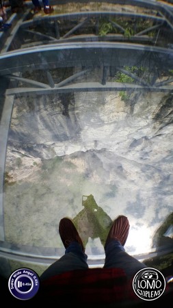 สะพานประตูสวรรค์ เขากล่าวขานว่าถ้าได้เข้าถ้ำนี้จะได้ขึ้นสวรรค์  ประเภทเลนส์ Super Wide Angle 0.45x  อุปกรณ์ที่ใช้ถ่ายรูป Samsung >> Galaxy Note 5  รีวิวโดย Fer Luci