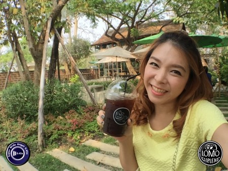 เมากาแฟ วันชิลๆ  ประเภทเลนส์ Super Wide Angle 0.45x  อุปกรณ์ที่ใช้ถ่ายรูป Apple  รีวิวโดย Minnie