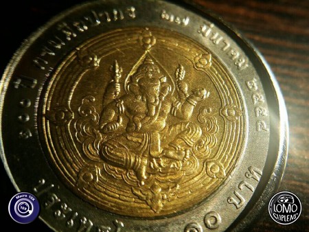 ถ่ายมาโครสวยมากครับ  ประเภทเลนส์ Macro Scope 10x  อุปกรณ์ที่ใช้ถ่ายรูป Samsung >> Galaxy Note 4  รีวิวโดย คุณโอ๋