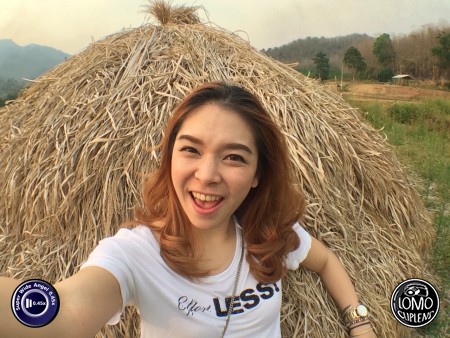 ชอบมากค่ะ ถ่ายเซลฟี่ได้สนุกขึ้นเยอะเลย  ประเภทเลนส์ Super Wide Angle 0.45x  อุปกรณ์ที่ใช้ถ่ายรูป Apple >> iPhone 5s  รีวิวโดย Minlada