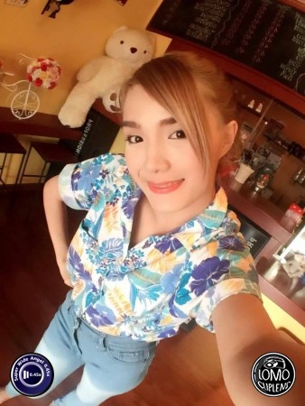 ถ่ายแล้วชัดไม่เบลอเลย  ประเภทเลนส์ Super Wide Angle 0.45x  รีวิวโดย Looknamm Apinya