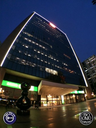 ตึกกสิกรสวยๆ  ประเภทเลนส์ Super Wide 0.4x