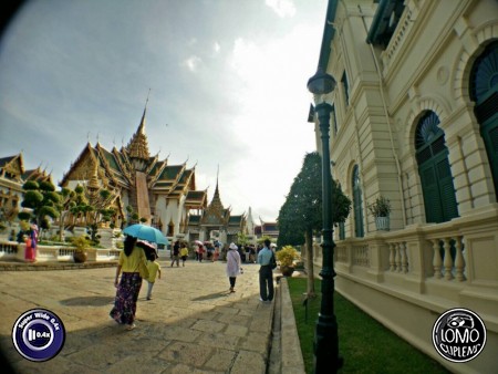 ถ่ายด้วยเลนส์ Super Wide 0.4x สวยๆ ขอบคุณรีวิวจากคุณ M . มากนะครับ  ประเภทเลนส์ Super Wide 0.4x