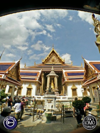 ถ่ายด้วยเลนส์ Super Wide 0.4x สวยๆ ขอบคุณรีวิวจากคุณ M . มากนะครับ  ประเภทเลนส์ Super Wide 0.4x