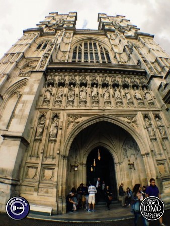 London Town By K.Kwang  ประเภทเลนส์ Super Wide 0.4x