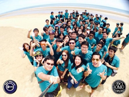ถ่ายทีเดียวได้ทั้งหมู่คณะ By Nuttanun Chojarearn  ประเภทเลนส์ Super Wide 0.4x