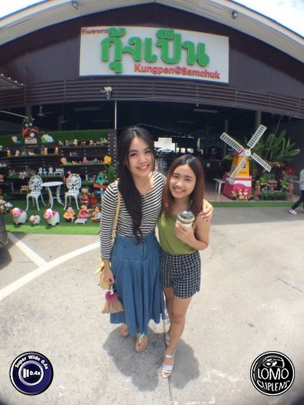 ขอบคุณรีวิวสวยๆ จากคุณ BalloonAtistan  ประเภทเลนส์ Super Wide 0.4x