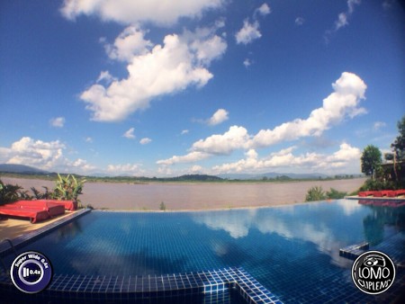 ขอบคุณรีวิวสวยๆจากคุณ Ma^aM  ประเภทเลนส์ Super Wide 0.4x