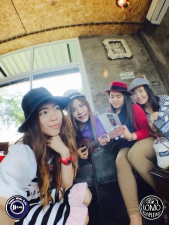 เลนส์Wide ถ่ายสวย ดูหน้าเล็ก มากๆ ชอบมากเลยค่ะ ขอบคุณรีวิวจากคุณ PäO@^^ ⓛⓞⓥⓔ   ประเภทเลนส์ Super Wide 0.4x