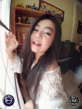 ขอบคุณรีวิวสวยๆ จากคุณ ι αм ʟooкρα  ประเภทเลนส์ Super Wide 0.4x